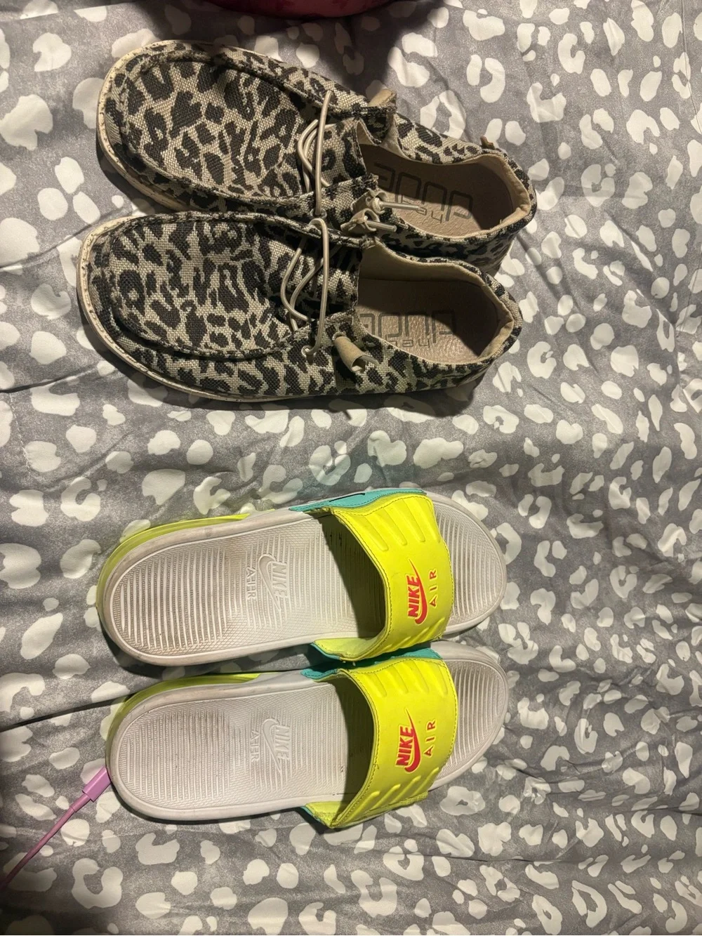 Nike Youth Neon Yellow and White Air Slide Sandals